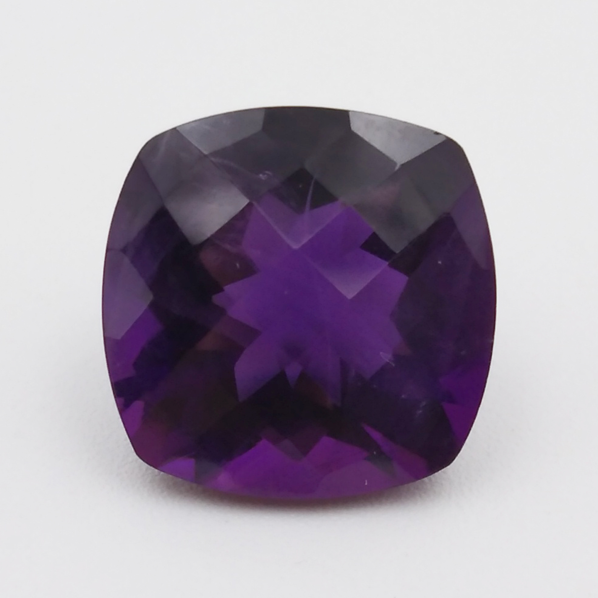 Af.Amethyst Cushion Checker Cut