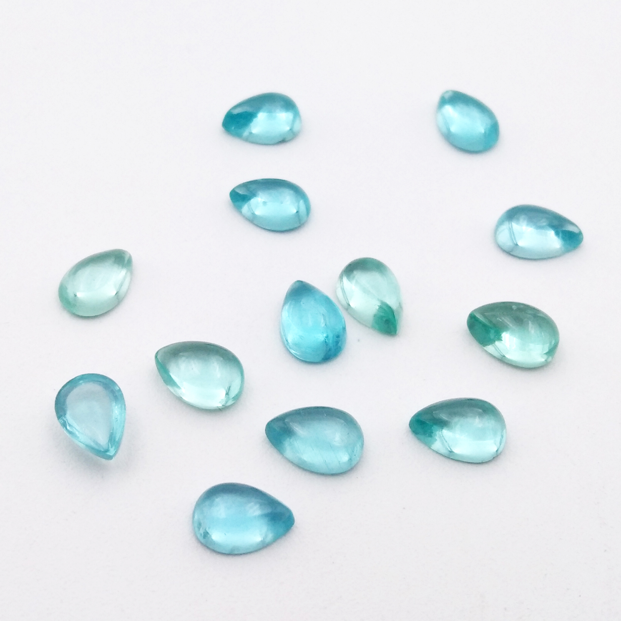 Apatite pear Cabochon   