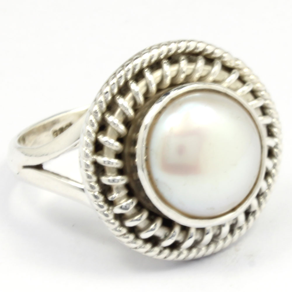 925 Sterling Silver Ring with natural gemstone Pearl