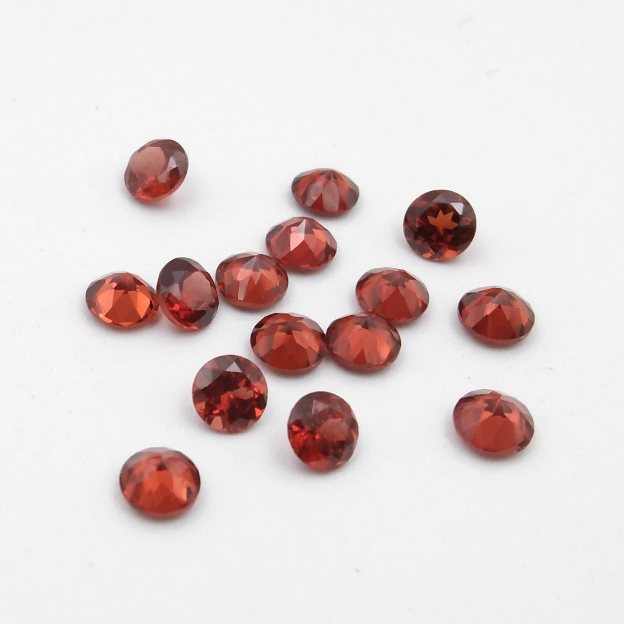 Garnet Round Cut